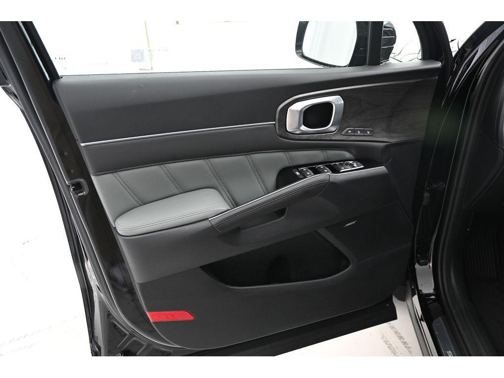 new 2025 Kia Sorento car, priced at $46,725