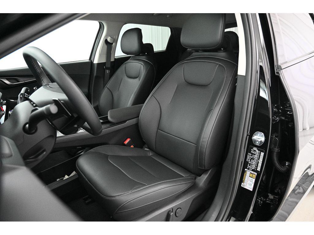 new 2025 Kia EV6 car, priced at $55,035