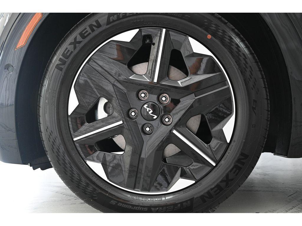 new 2025 Kia EV6 car, priced at $55,035