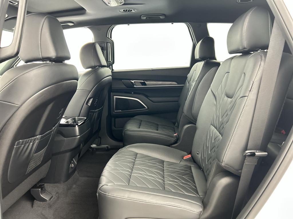 new 2025 Kia Telluride car, priced at $48,275