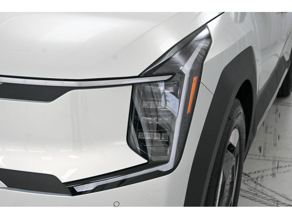 new 2026 Kia EV9 car, priced at $58,785
