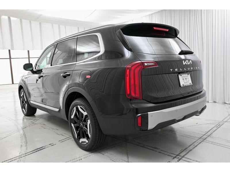 new 2025 Kia Telluride car, priced at $43,115
