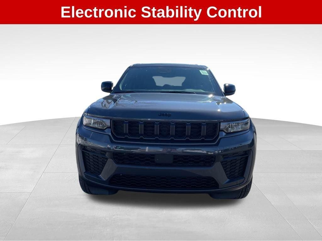 new 2026 Jeep Grand Cherokee car, priced at $48,298