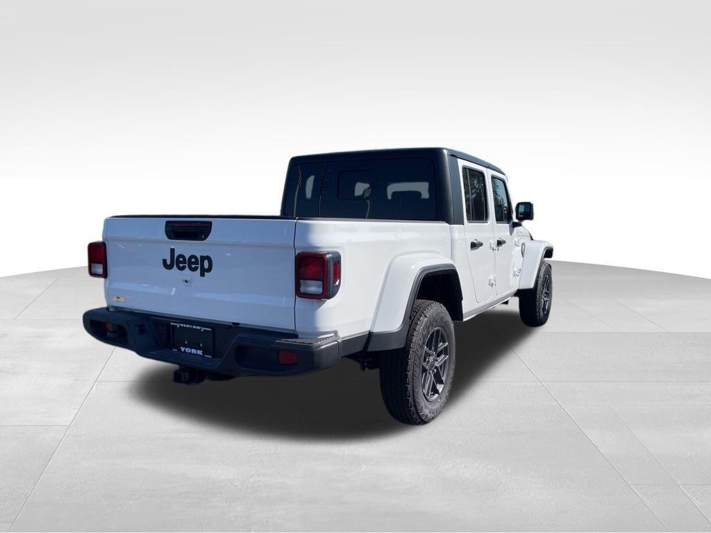 new 2025 Jeep Gladiator car, priced at $40,874