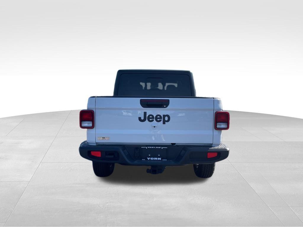 new 2025 Jeep Gladiator car, priced at $40,874