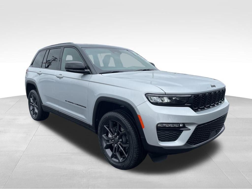 new 2025 Jeep Grand Cherokee car, priced at $39,112