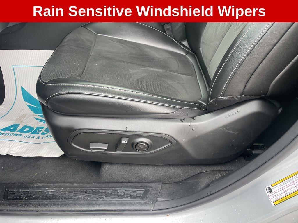 used 2024 Jeep Grand Cherokee car, priced at $32,336