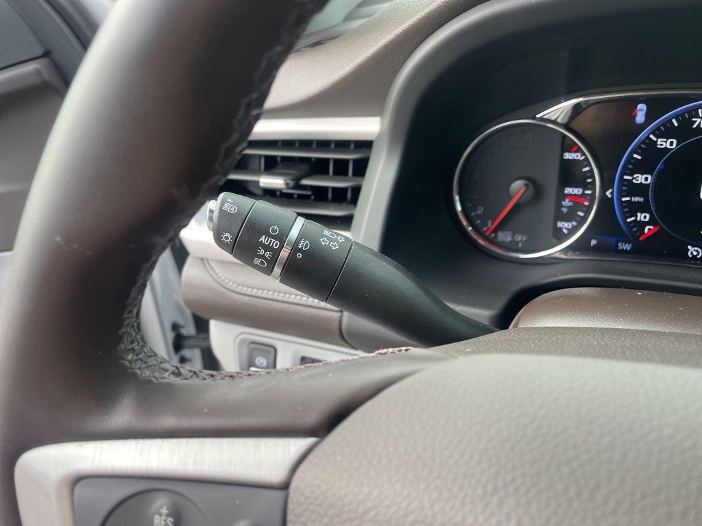 used 2023 GMC Acadia car, priced at $30,388