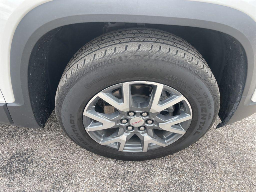 used 2023 GMC Acadia car, priced at $30,388