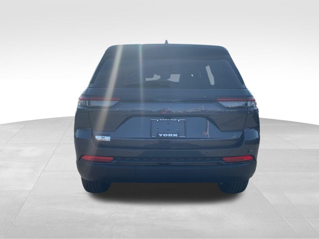 new 2025 Jeep Grand Cherokee car, priced at $40,459