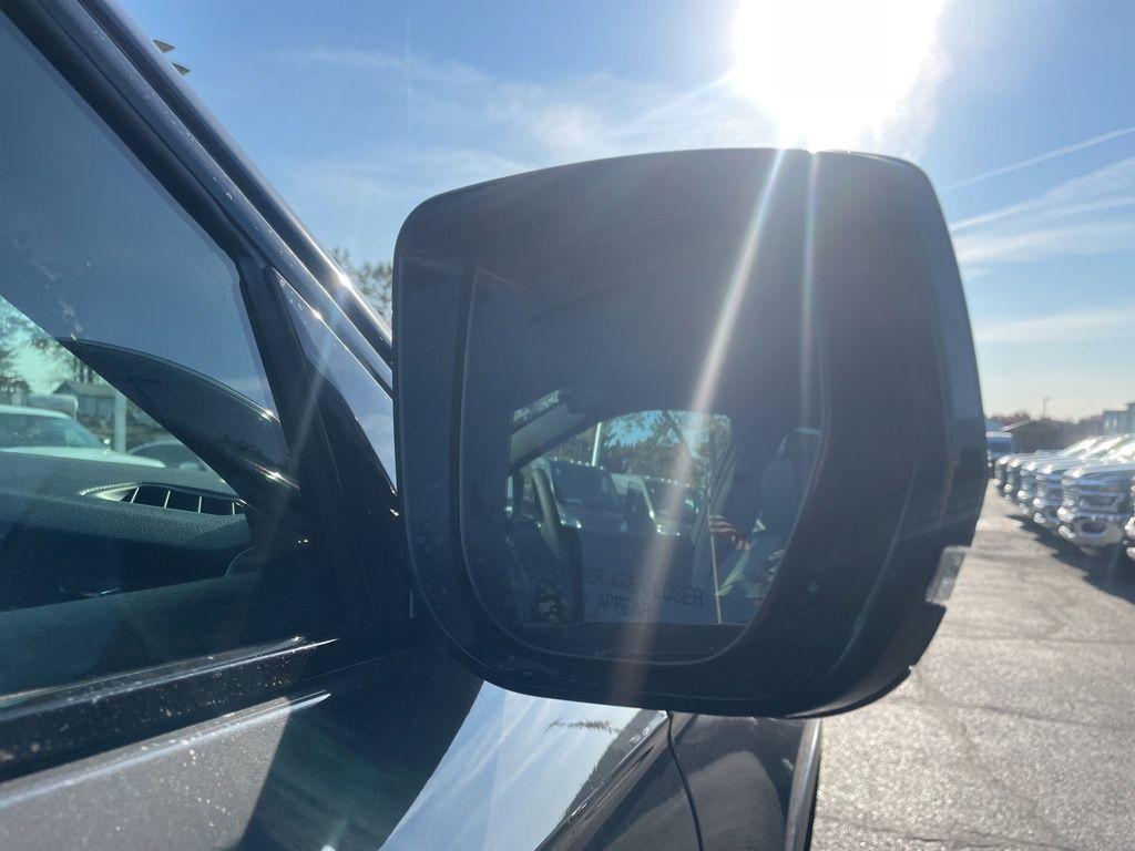 new 2025 Jeep Grand Cherokee car, priced at $40,459