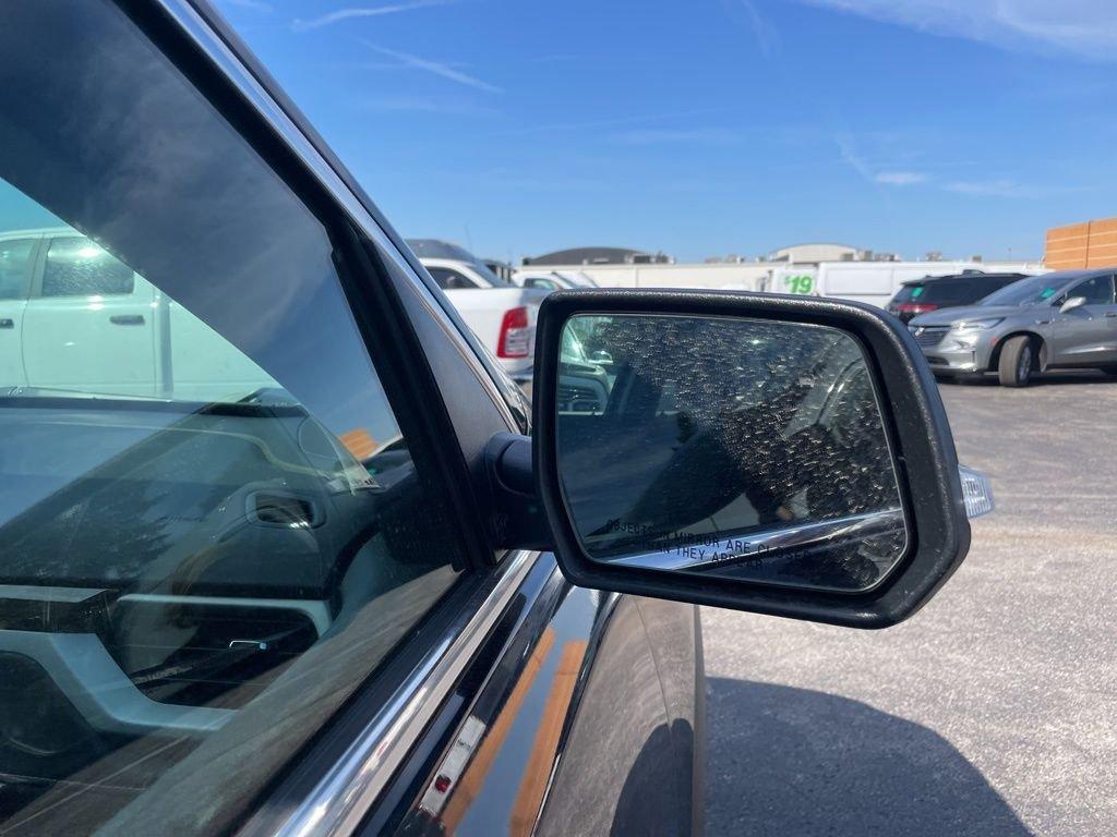 used 2023 GMC Acadia car, priced at $28,724