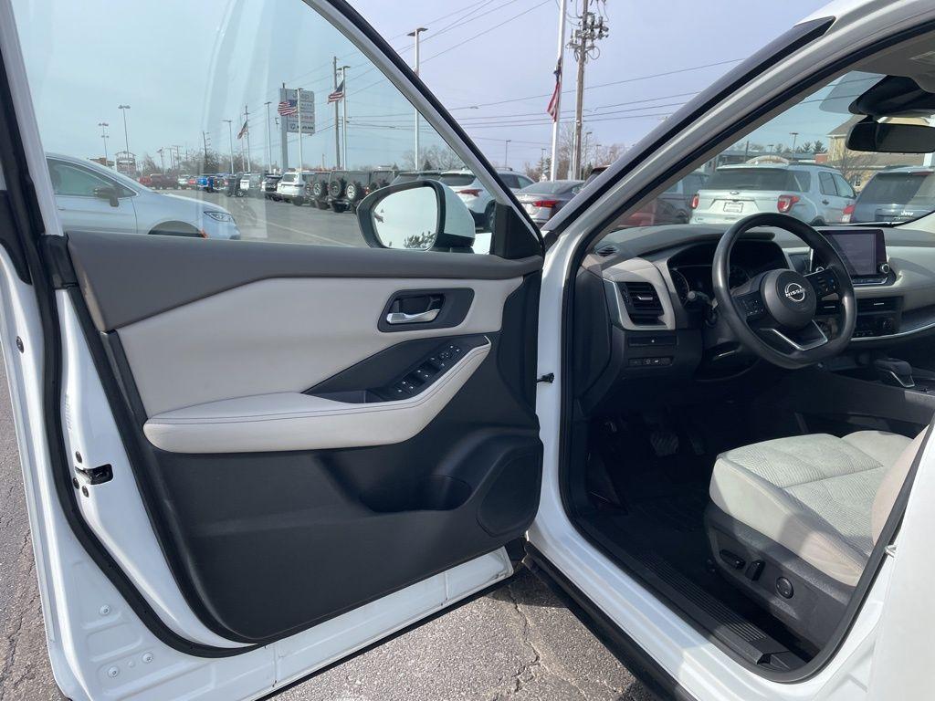 used 2024 Nissan Rogue car, priced at $19,931