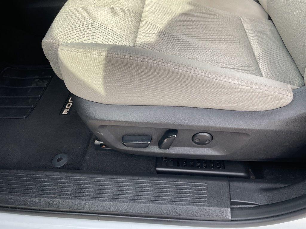 used 2024 Nissan Rogue car, priced at $19,931