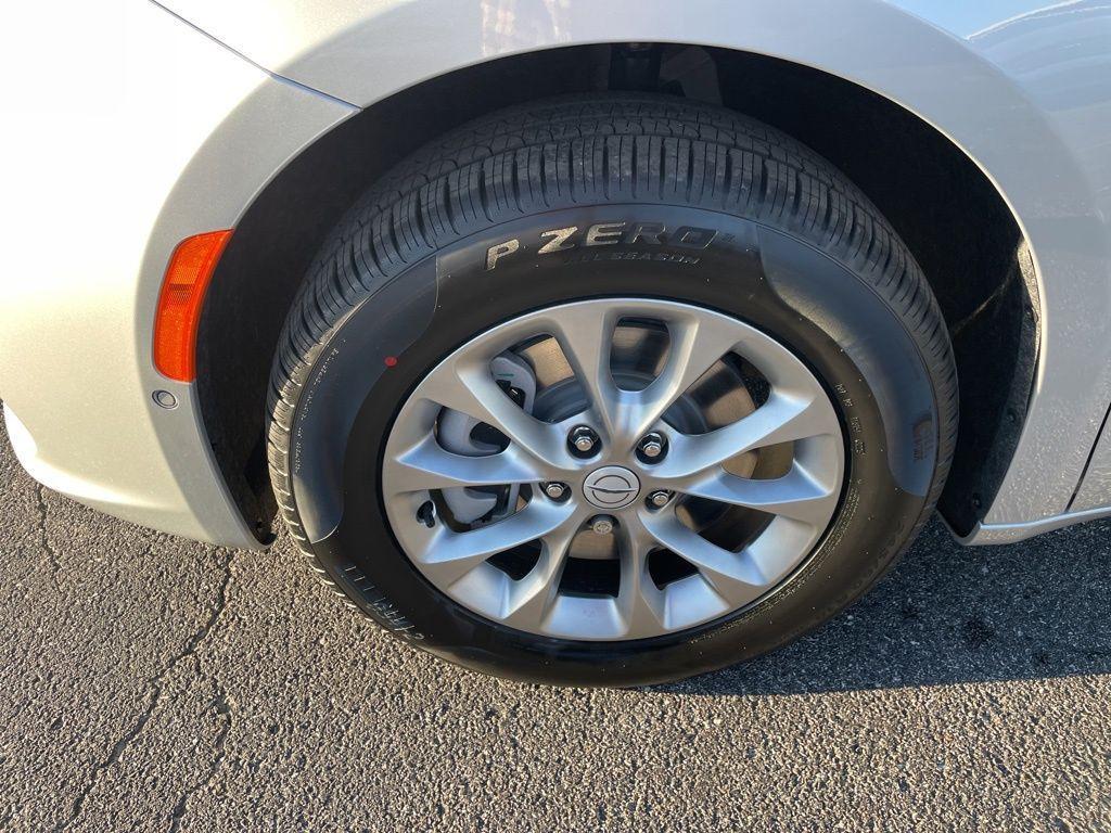 new 2026 Chrysler Pacifica car, priced at $52,785