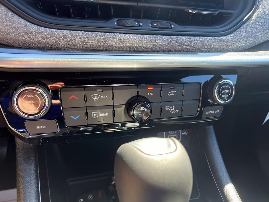 new 2024 Jeep Compass car, priced at $30,682