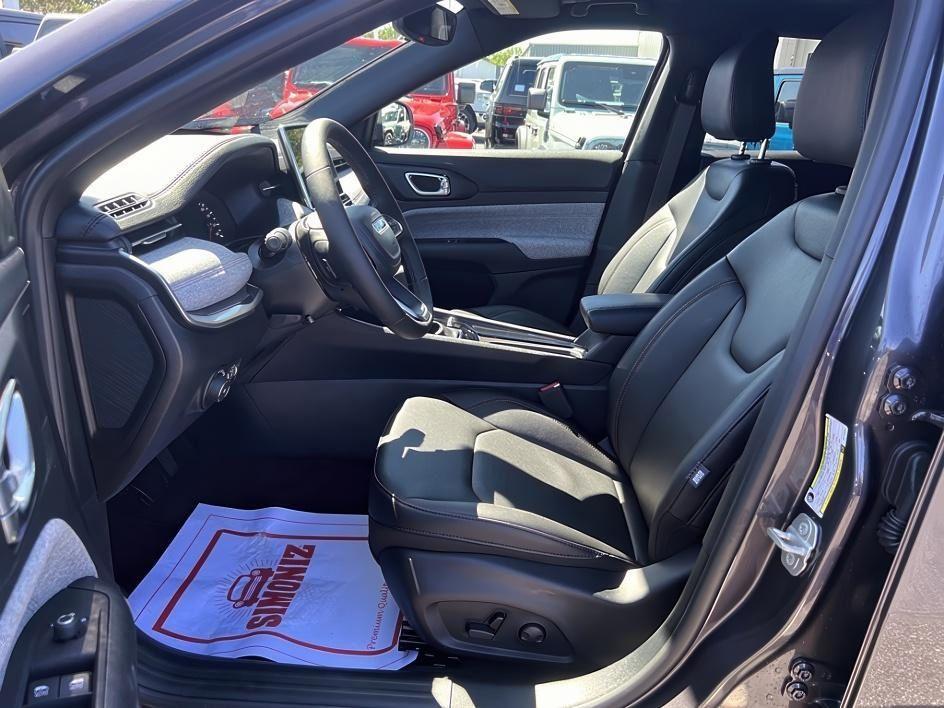 new 2024 Jeep Compass car, priced at $30,682