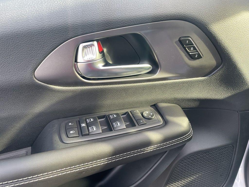 new 2026 Chrysler Pacifica car, priced at $48,997