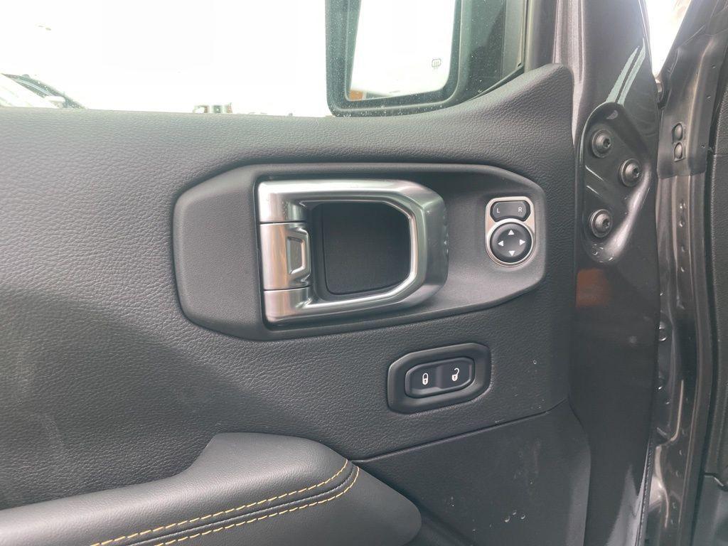 new 2026 Jeep Wrangler car, priced at $51,961