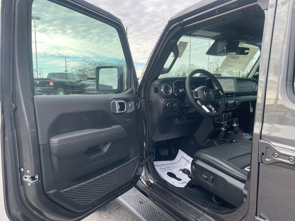 new 2026 Jeep Wrangler car, priced at $51,961