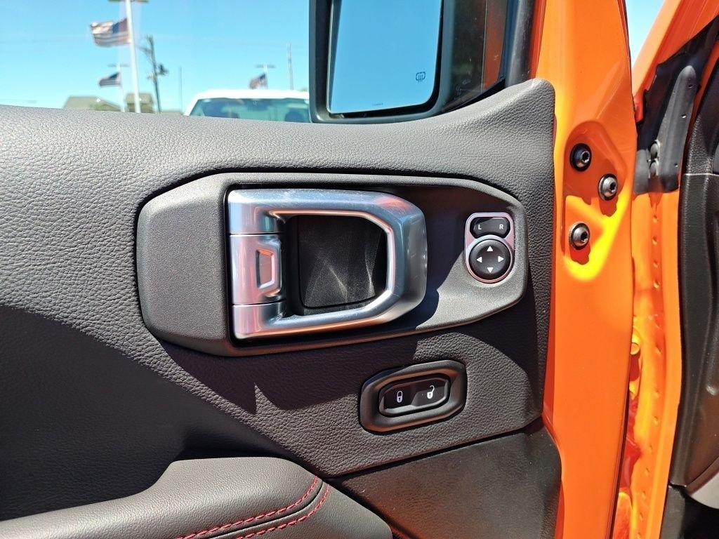 new 2026 Jeep Gladiator car, priced at $60,490