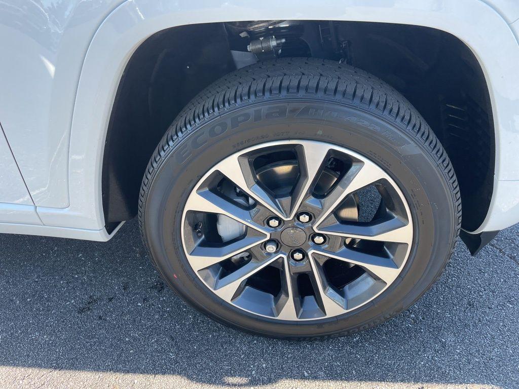 new 2025 Jeep Grand Cherokee car, priced at $55,016