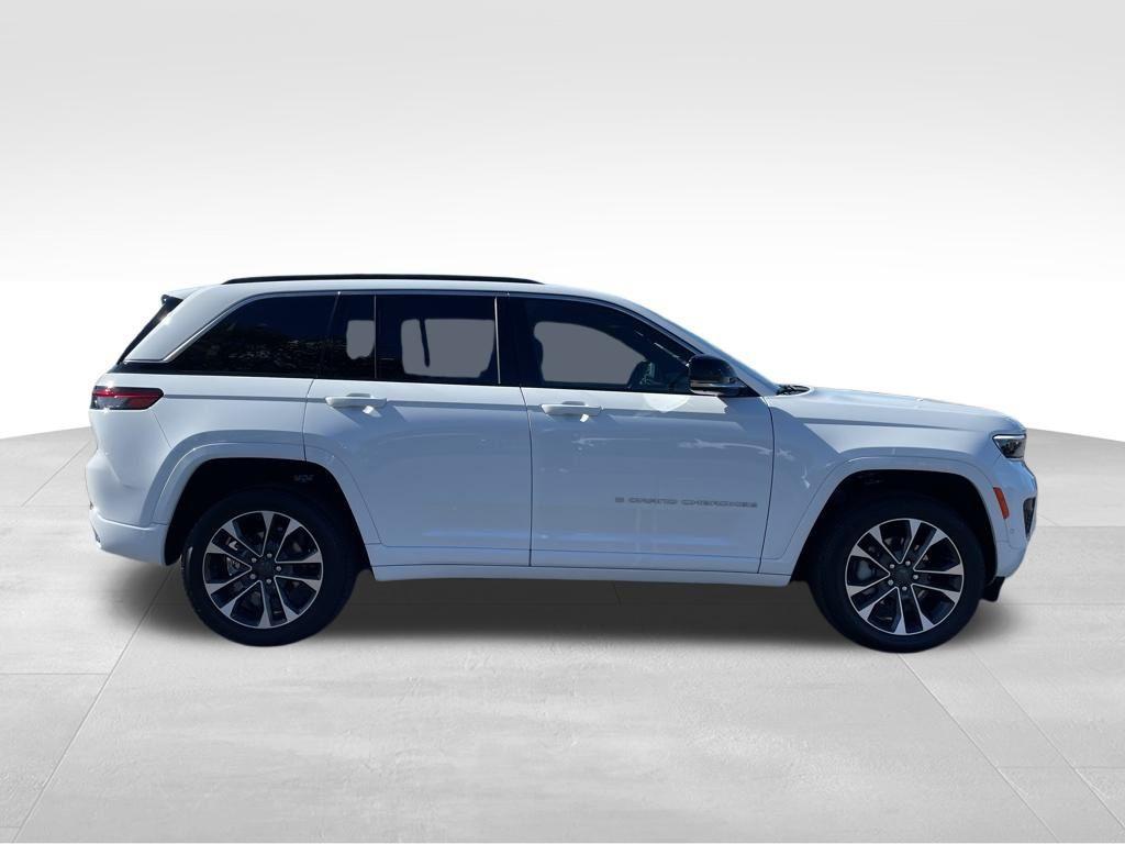 new 2025 Jeep Grand Cherokee car, priced at $55,016