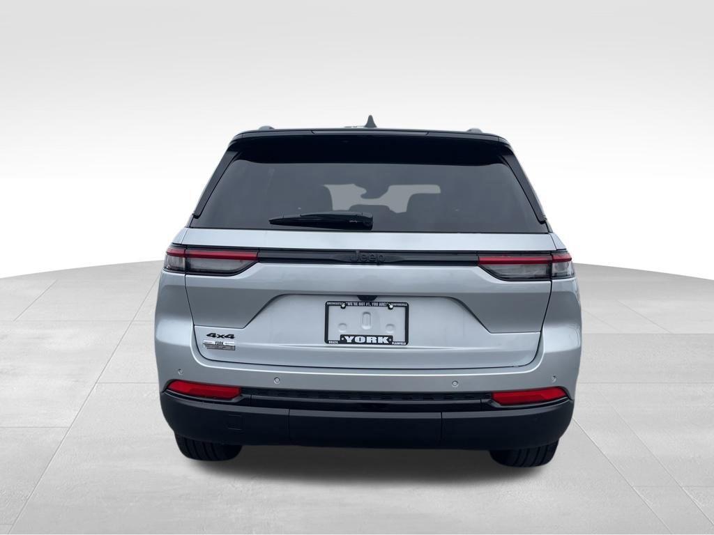 new 2025 Jeep Grand Cherokee car, priced at $49,233