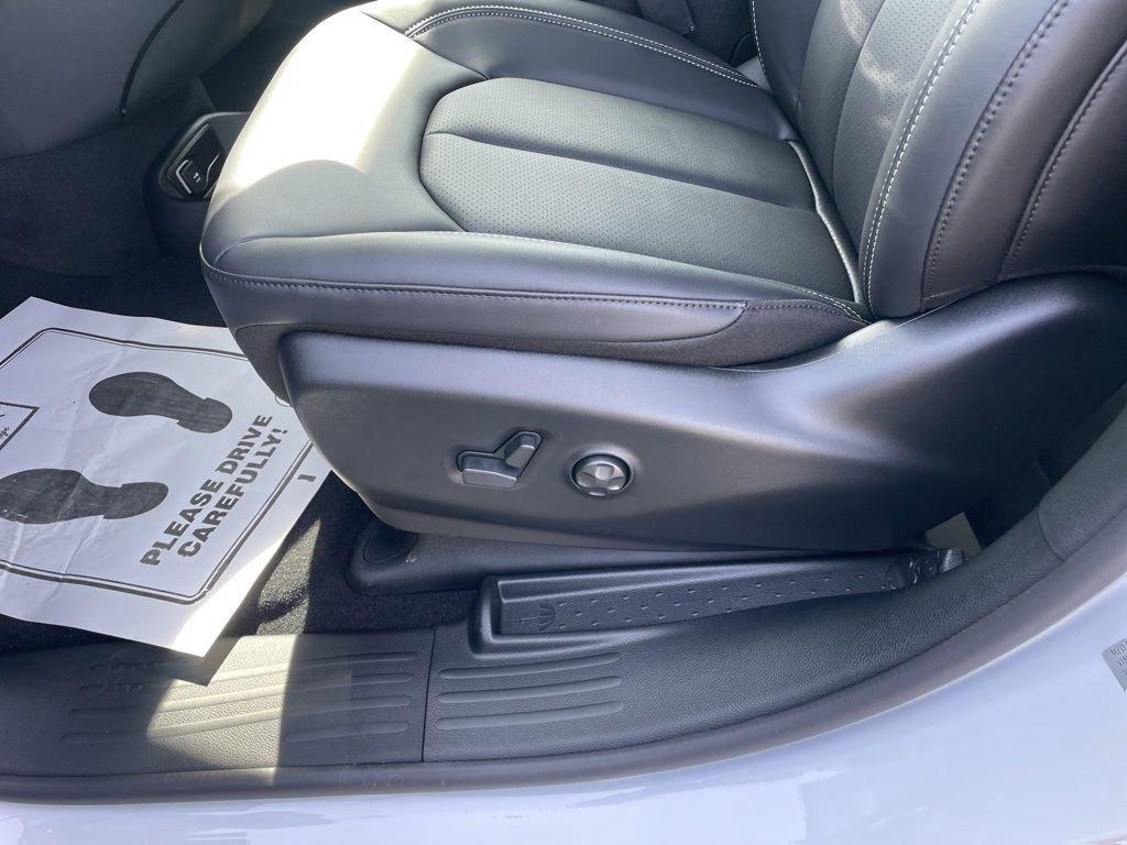 new 2026 Chrysler Pacifica car, priced at $48,616