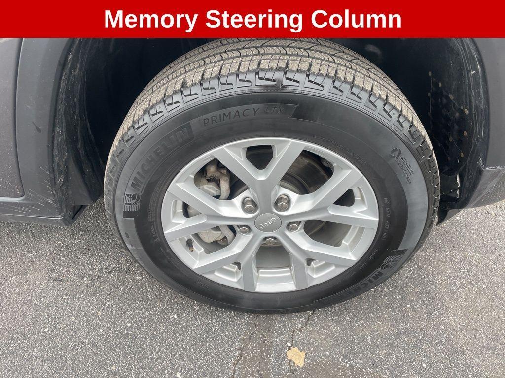 used 2023 Jeep Grand Cherokee car, priced at $28,998