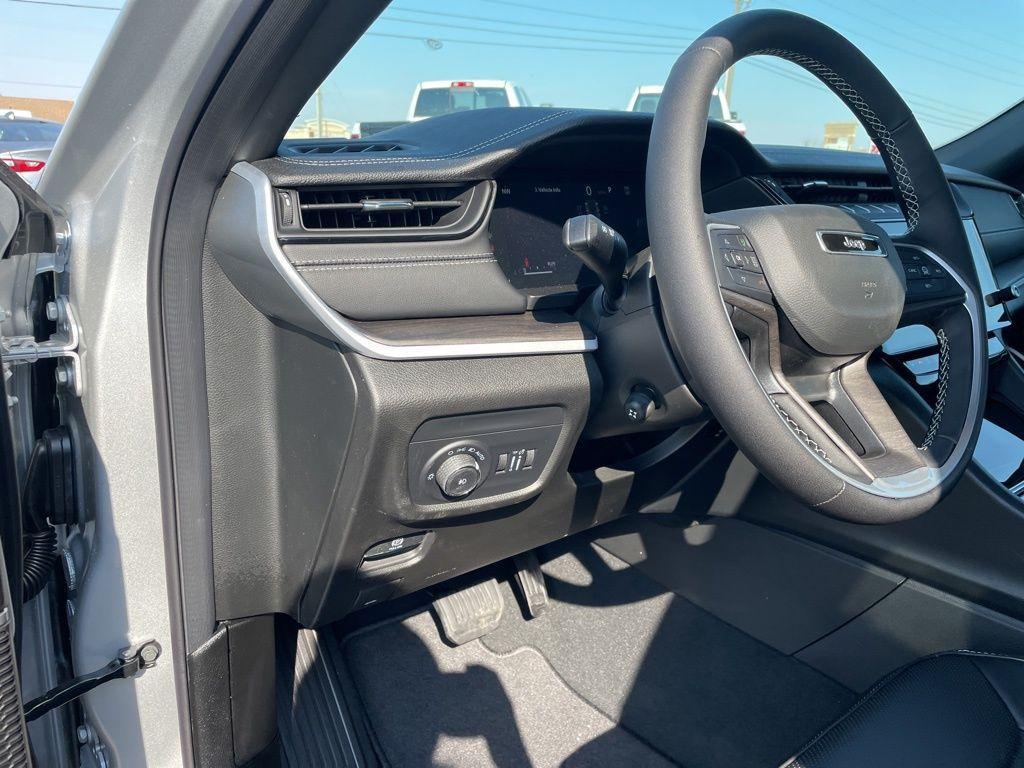 new 2026 Jeep Grand Cherokee car, priced at $48,314