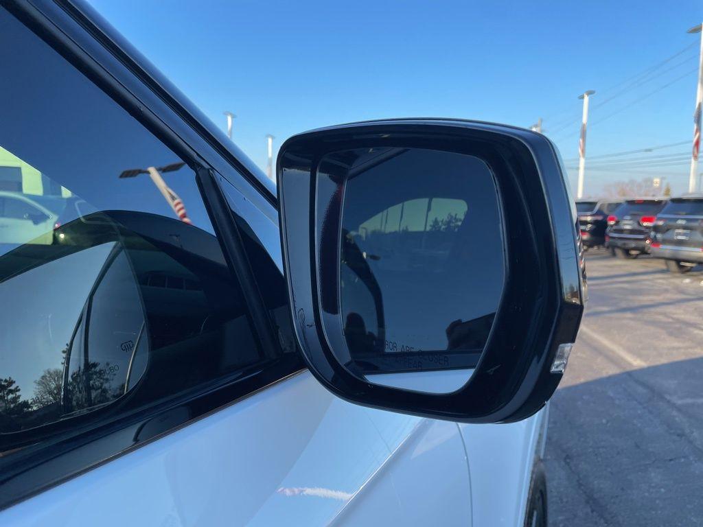 new 2025 Jeep Grand Cherokee car, priced at $64,409