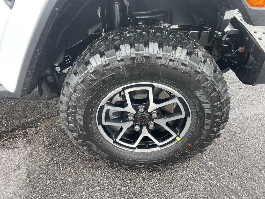 new 2026 Jeep Gladiator car, priced at $61,005