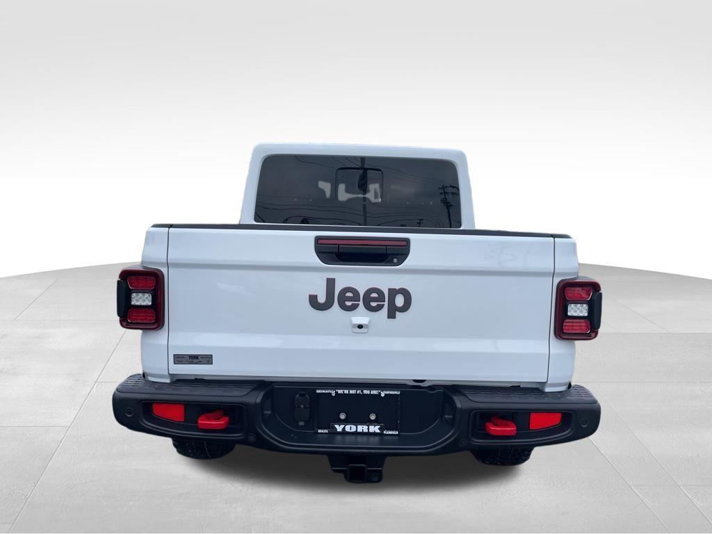 new 2026 Jeep Gladiator car, priced at $61,005