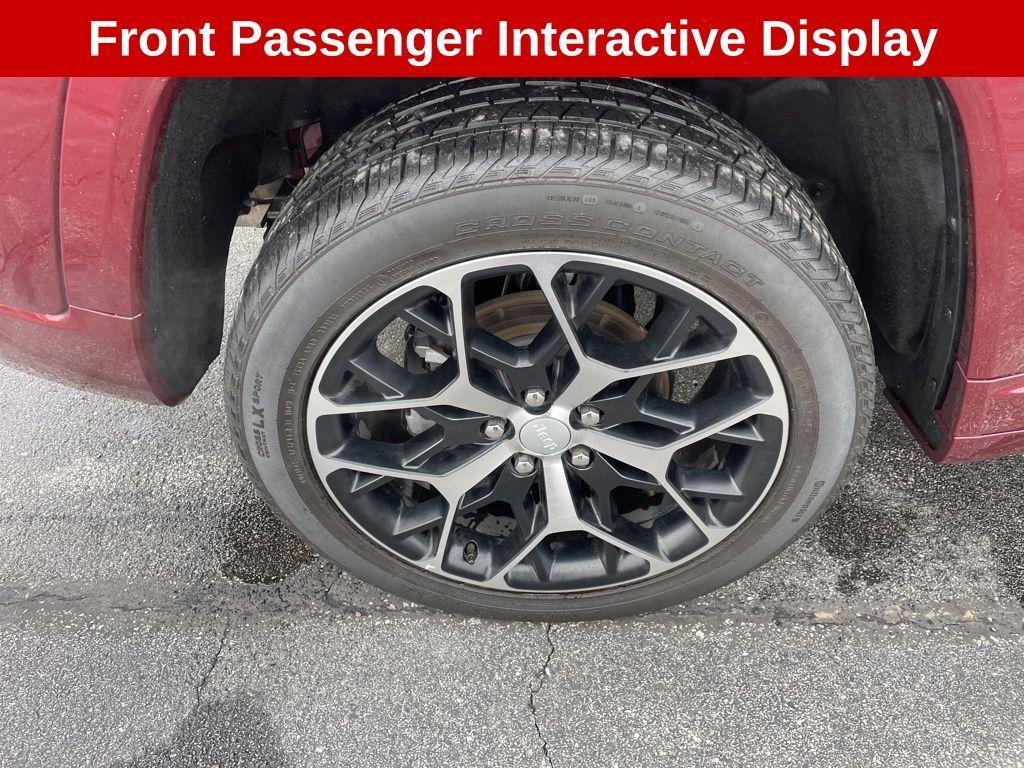 used 2024 Jeep Grand Cherokee car, priced at $46,990