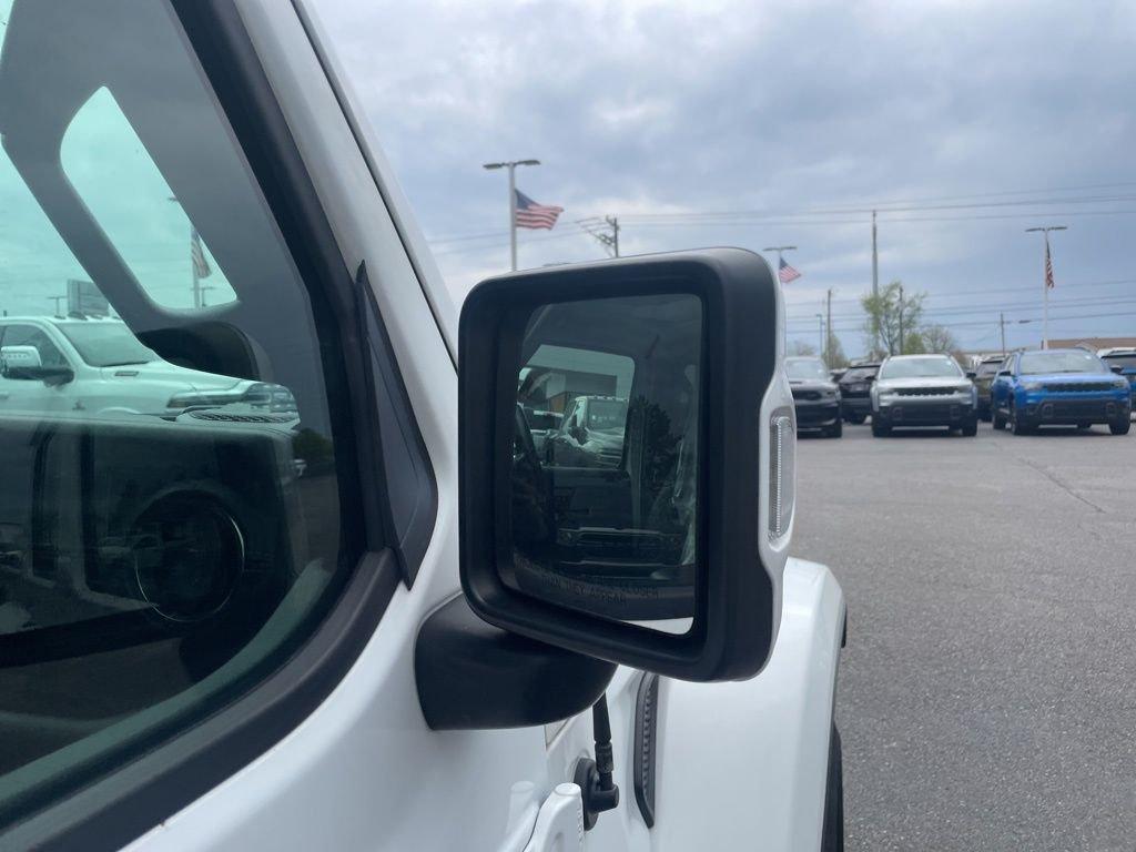 used 2022 Jeep Gladiator car, priced at $35,000