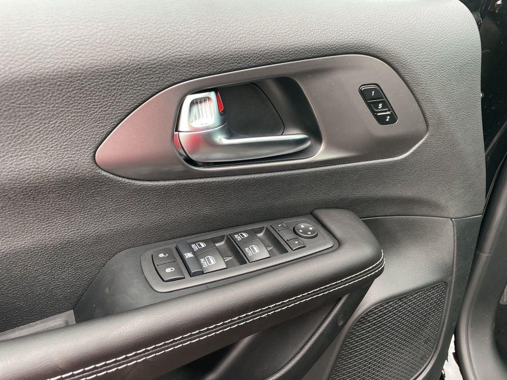 new 2026 Chrysler Pacifica car, priced at $48,839