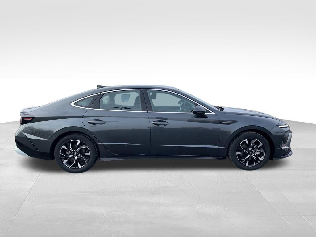 used 2024 Hyundai Sonata car, priced at $20,164