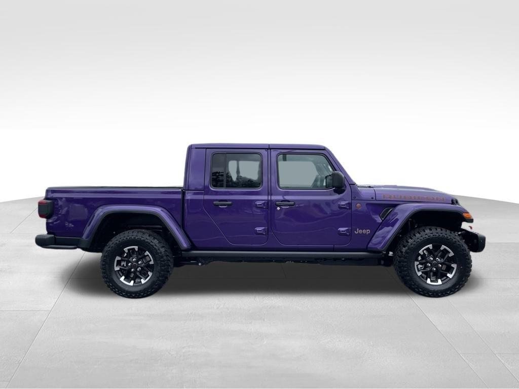 new 2026 Jeep Gladiator car, priced at $60,347