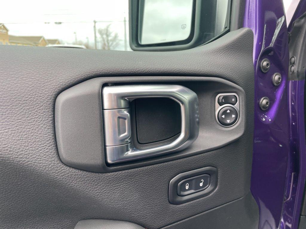 new 2026 Jeep Gladiator car, priced at $60,347