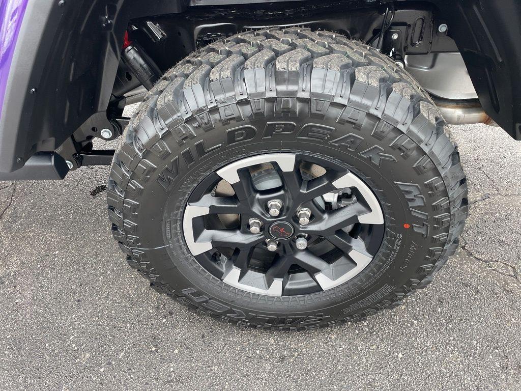 new 2026 Jeep Gladiator car, priced at $60,347