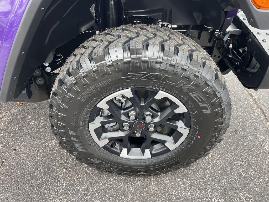 new 2026 Jeep Gladiator car, priced at $60,347