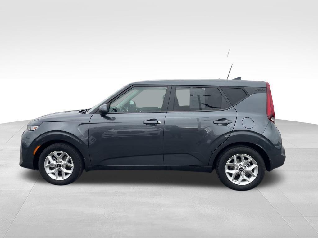 used 2021 Kia Soul car, priced at $12,489