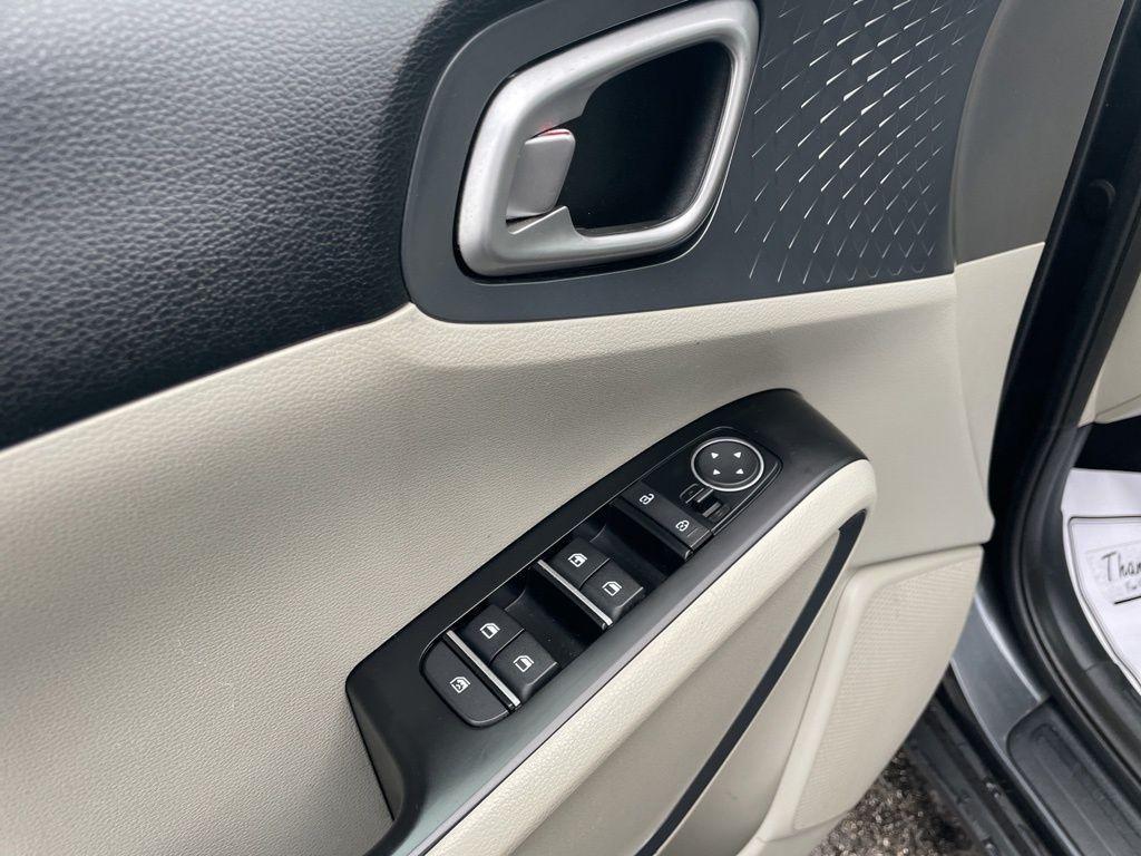 used 2021 Kia Soul car, priced at $12,489