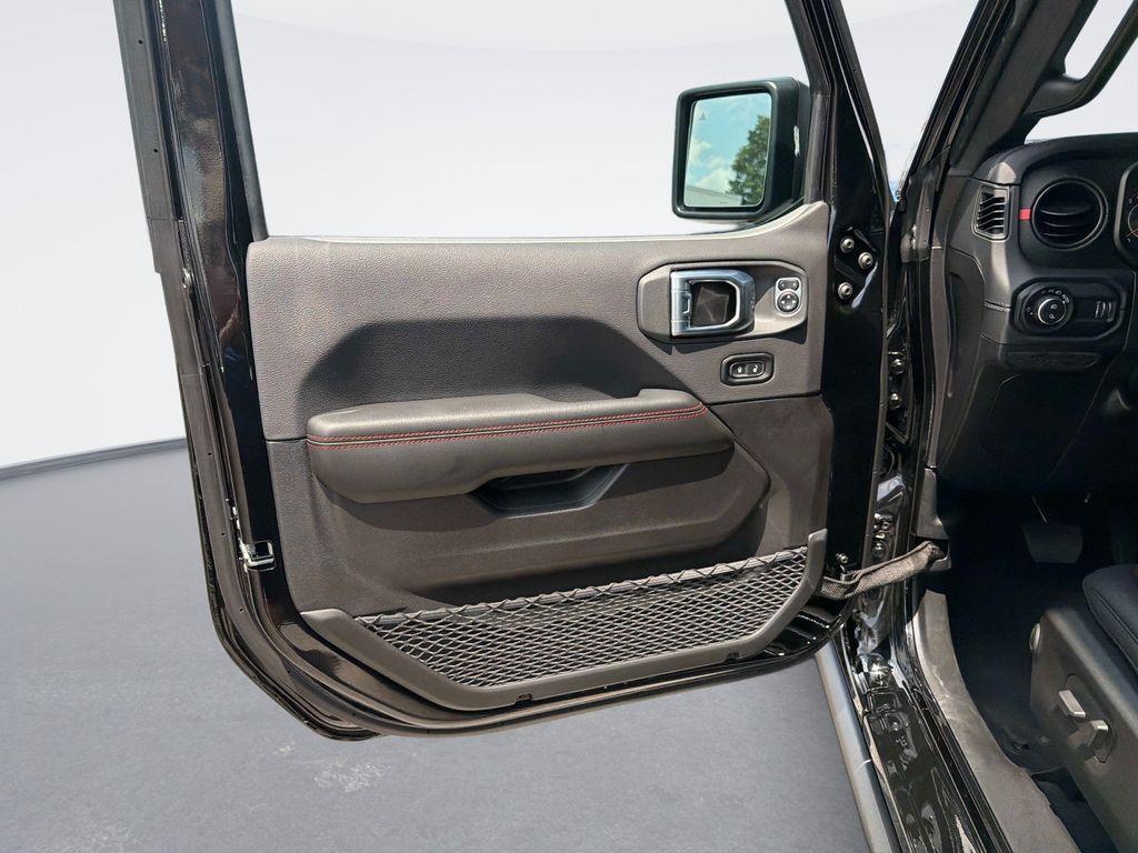 new 2026 Jeep Gladiator car, priced at $58,203