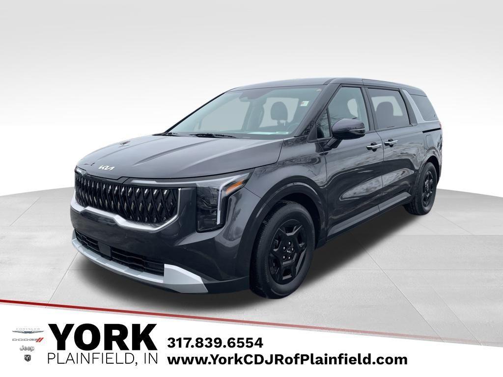 used 2025 Kia Carnival car, priced at $33,998