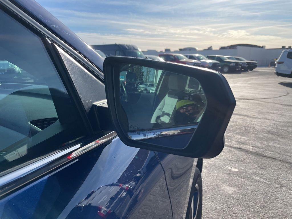 used 2022 Chevrolet Equinox car, priced at $21,541