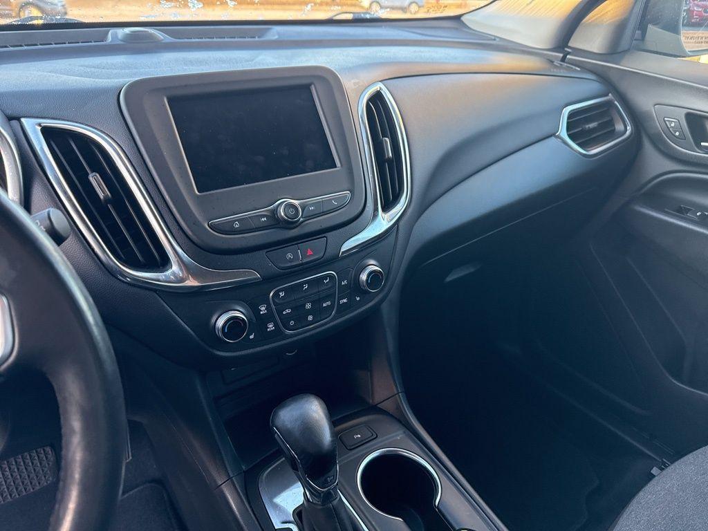 used 2022 Chevrolet Equinox car, priced at $19,317
