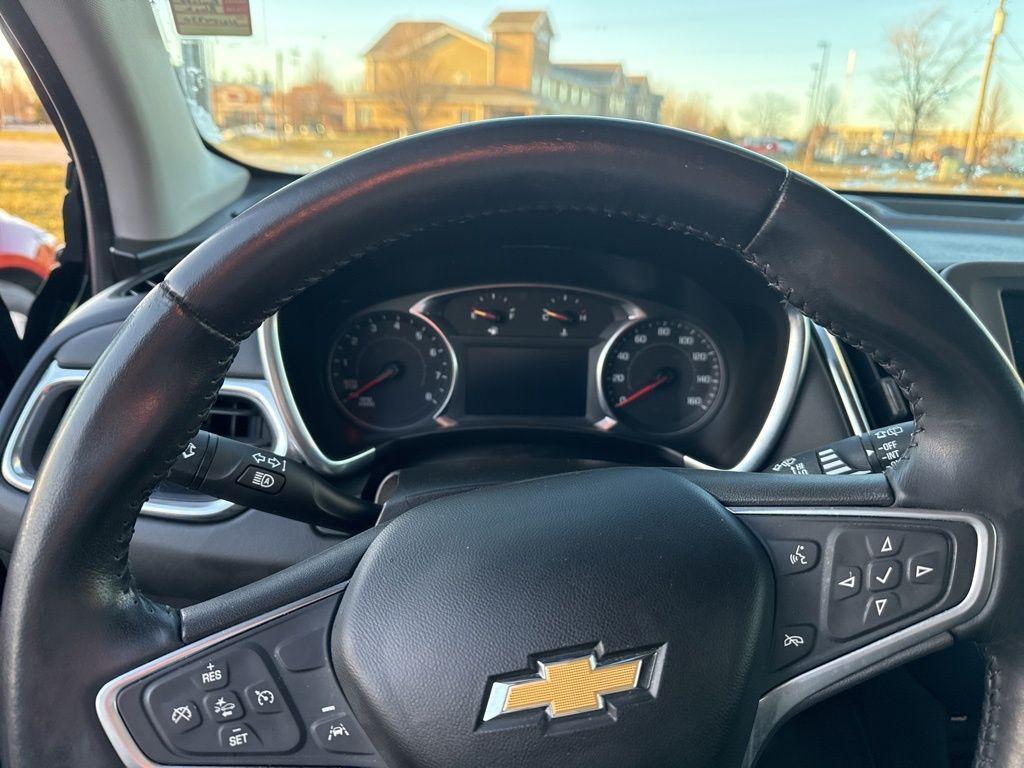 used 2022 Chevrolet Equinox car, priced at $19,317