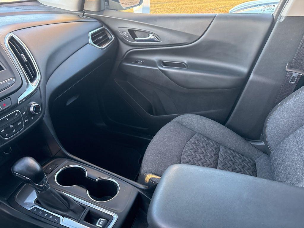 used 2022 Chevrolet Equinox car, priced at $19,317